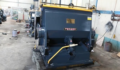 Manual creaser and cutter